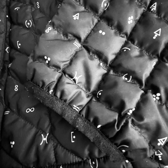 The North Face light jacket size large - Picture 9 of 9